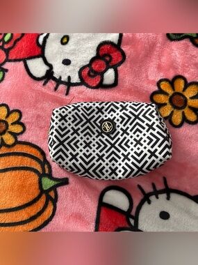 Adrienne Vittadini Black and White Geometric Zip Pouch